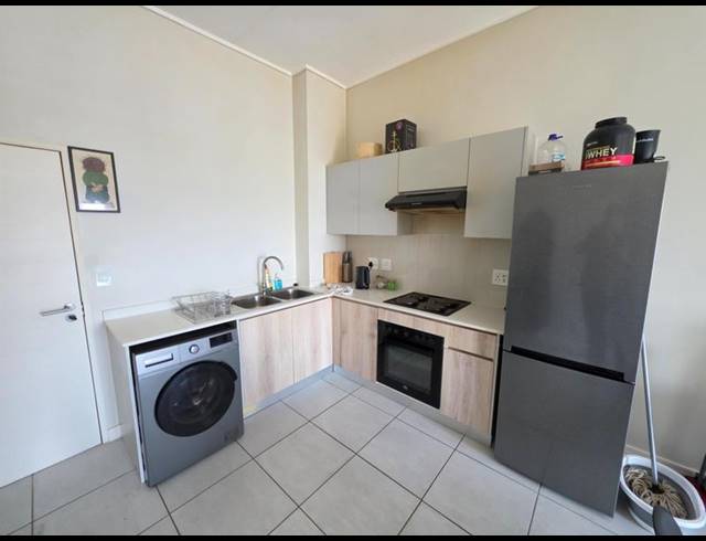 2 BEDROOM PROPERTY TO RENT IN MOOIKLOOF
